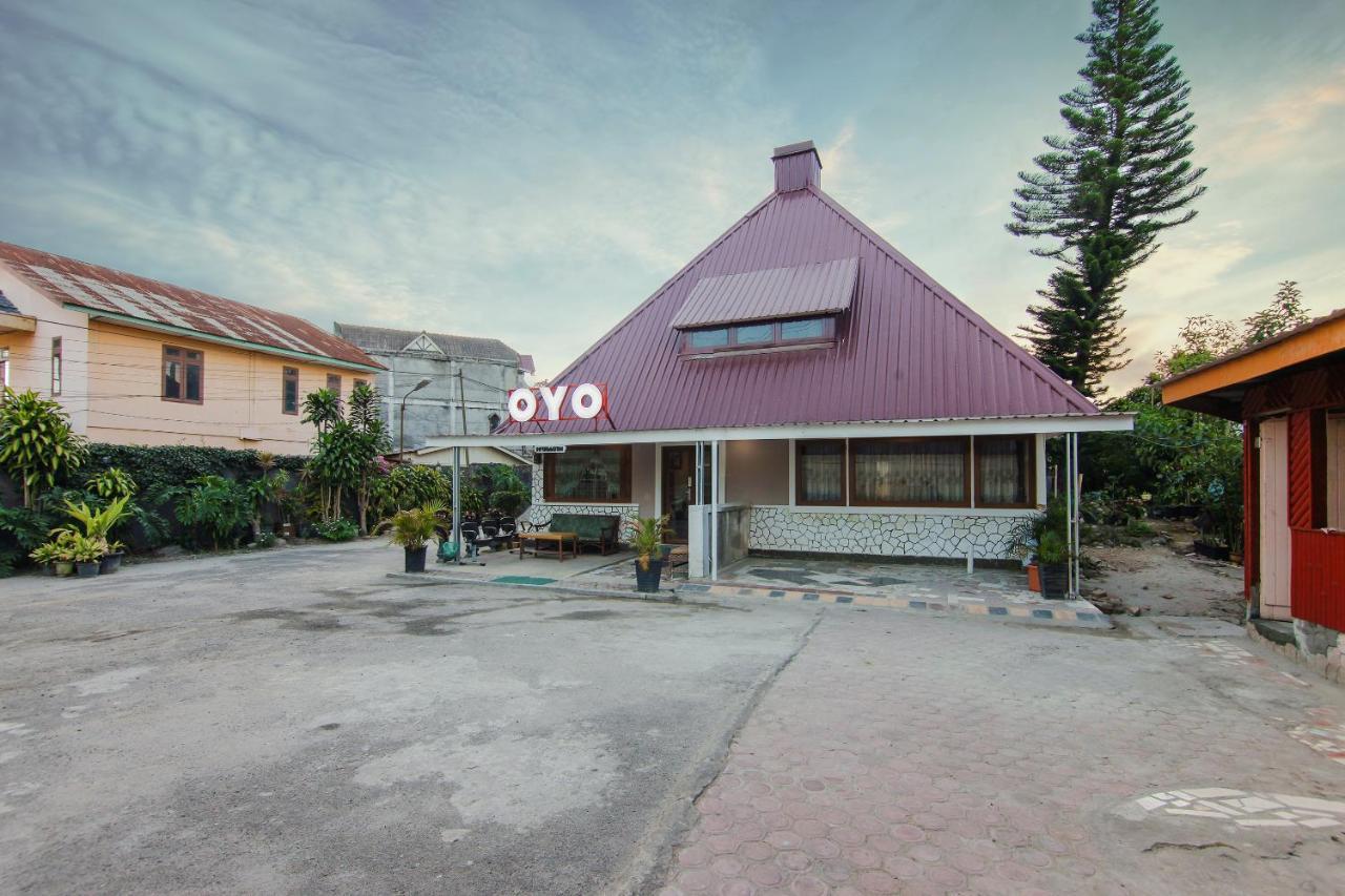 Oyo 799 ホテル ディエン ブラスタギ エクステリア 写真